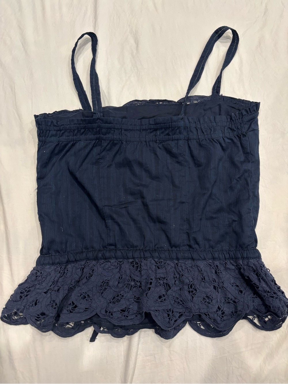 Y2K Abercrombie & Fitch Navy Lace Trim Cami Tank - Picture 4 of 5